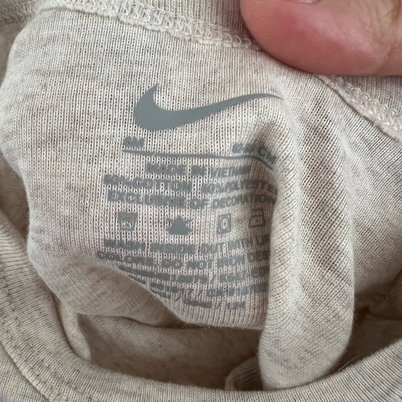 NWOT Set of 4 Nike onesies size 6 months - Picture 7 of 10